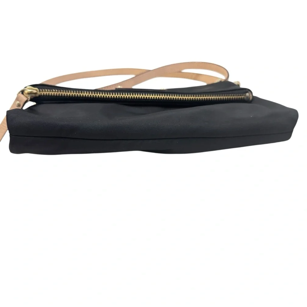 kate spade reposhing this
